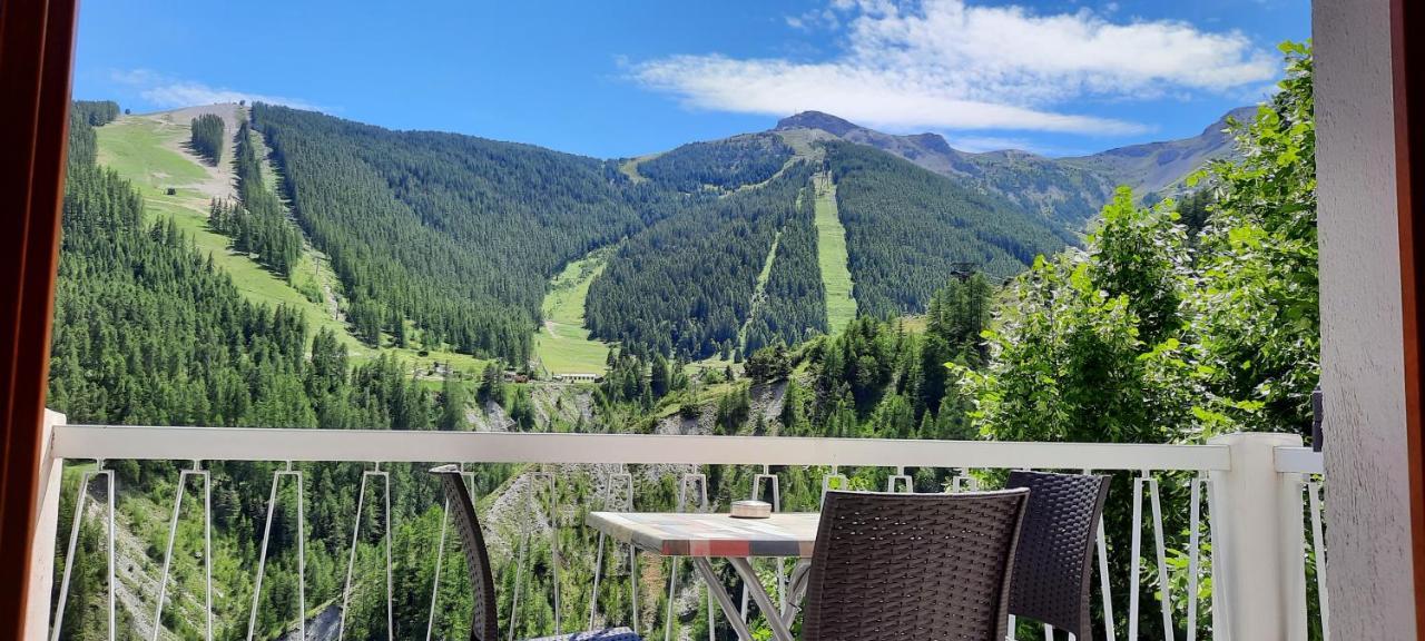 Hotel Chastellares أورو المظهر الخارجي الصورة