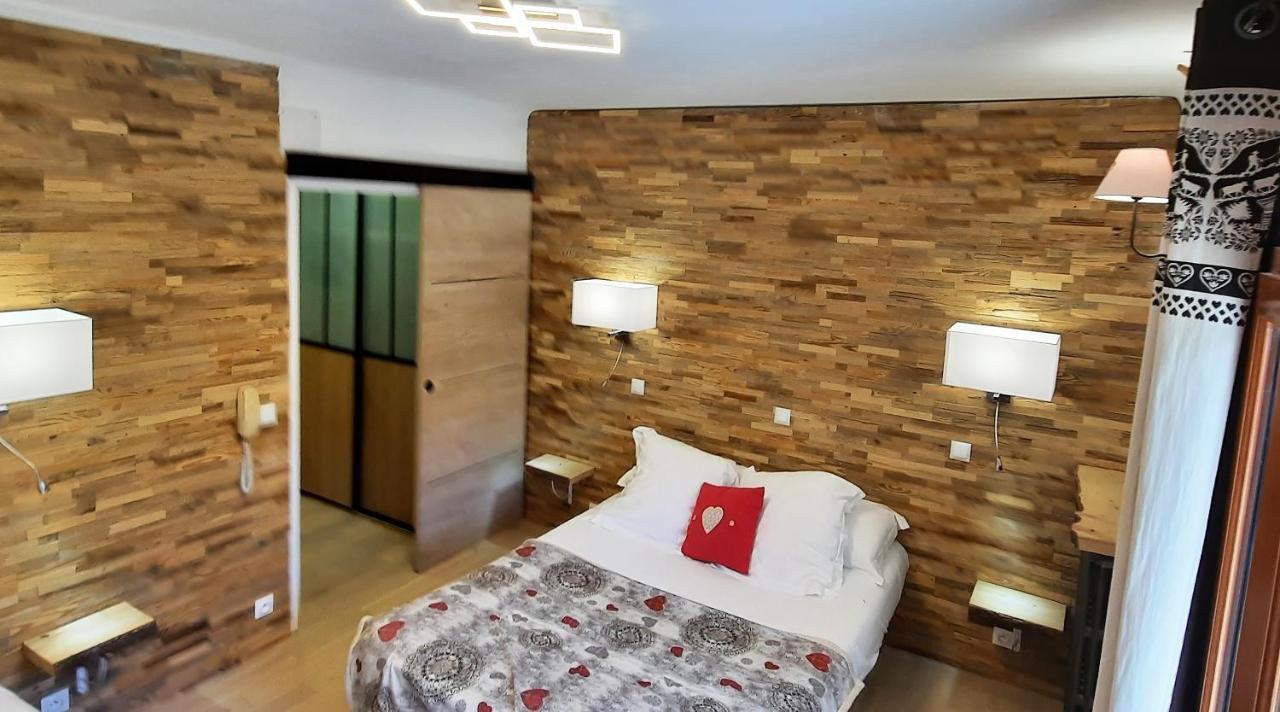 Hotel Chastellares أورو المظهر الخارجي الصورة