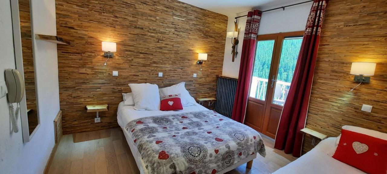 Hotel Chastellares أورو المظهر الخارجي الصورة